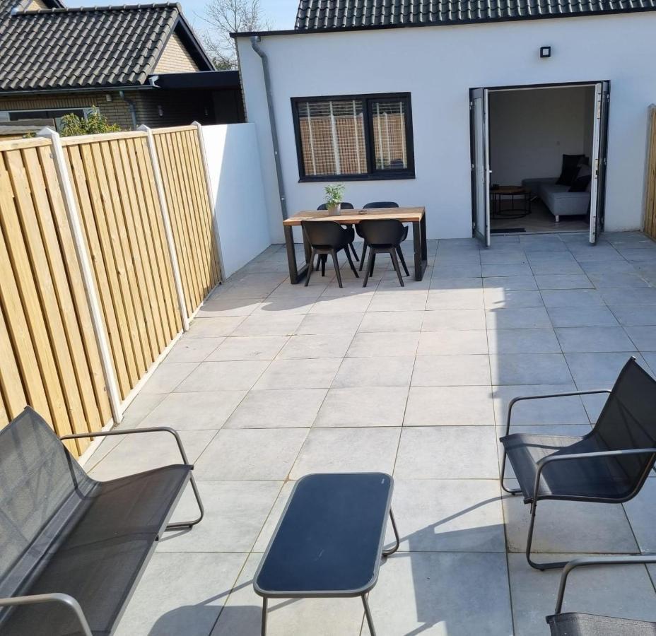 Bed and Breakfast Calm Down Near The Sea Vlissingen Exterior foto